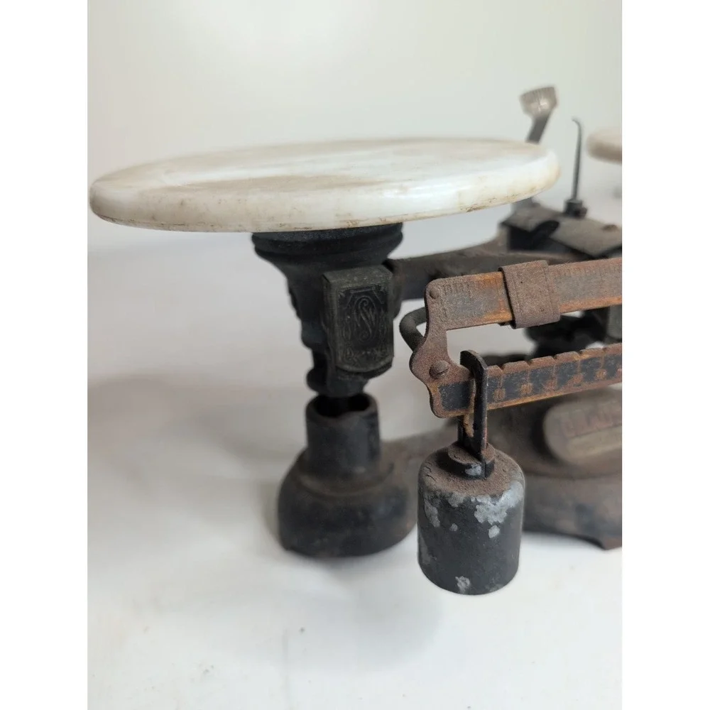 Vintage Ohaus Double Beam Laboratory Beam Balance Scale Two Pan, 2Kg